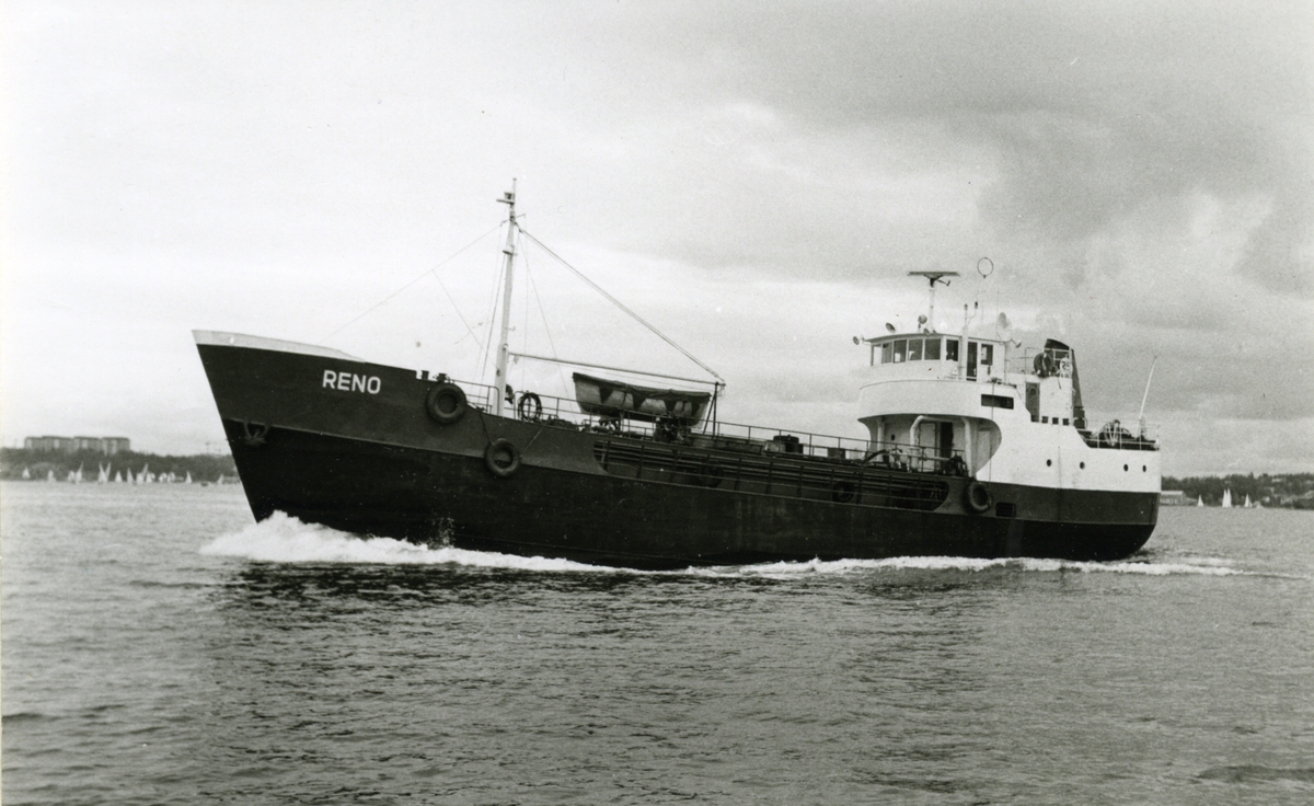 Ägare:/1972-80/: ett partrederi, Huvudredare: Björn Thorman, /1980-85/: samma partrederi, Huvudredare: Inge Sandén.
Båda med hemort: Stockholm.