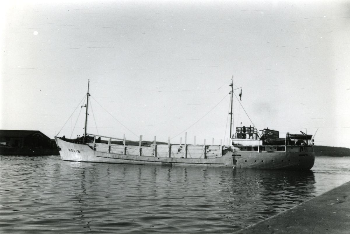 Ägare:/1952-60/: C.V. Scheepvaartonderneming Rokin. Hemort: Amsterdam.