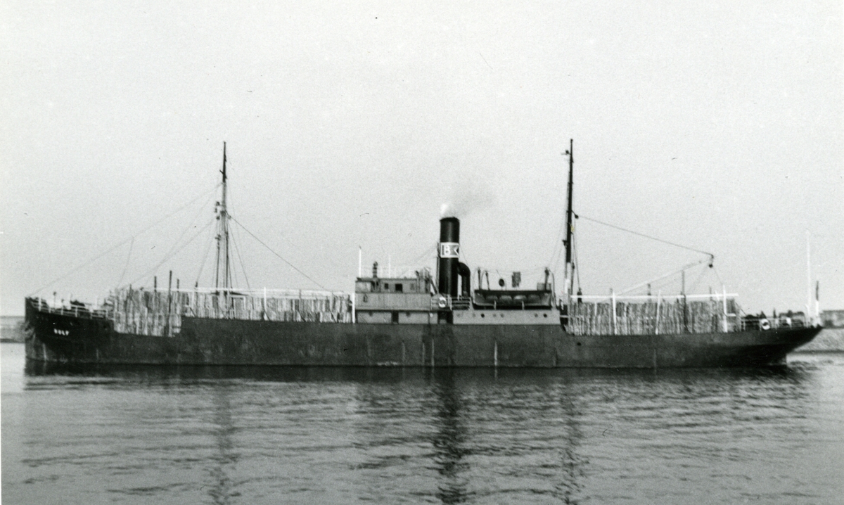 Ägare:/1933-53/: Rederi AB Sylvia. Hemort: Göteborg.