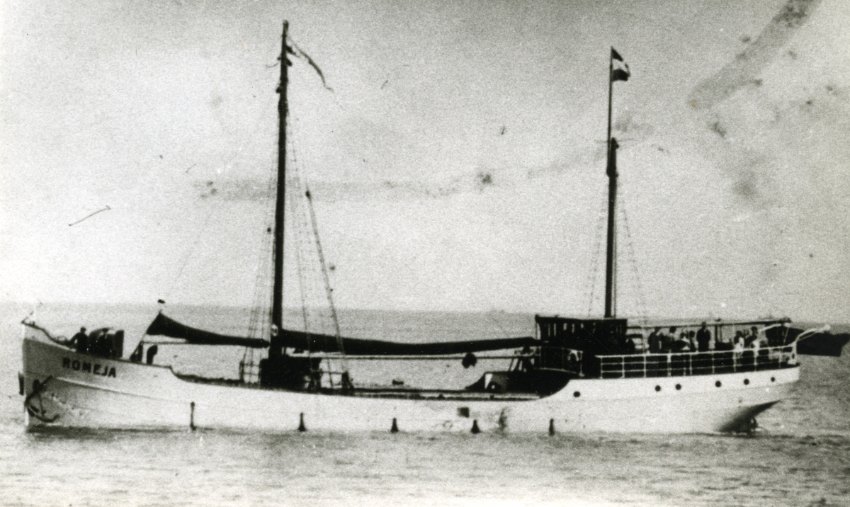 Ägare:/1928-50/: M. Cremer. Hemort: Hoogezand.