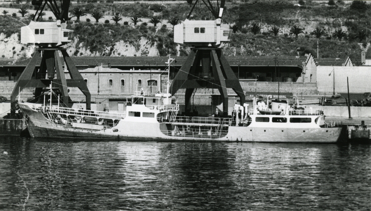 Ägare:/1962-69/: Ralfmare S.p.A. di Navigazione. Hemort: Palermo.