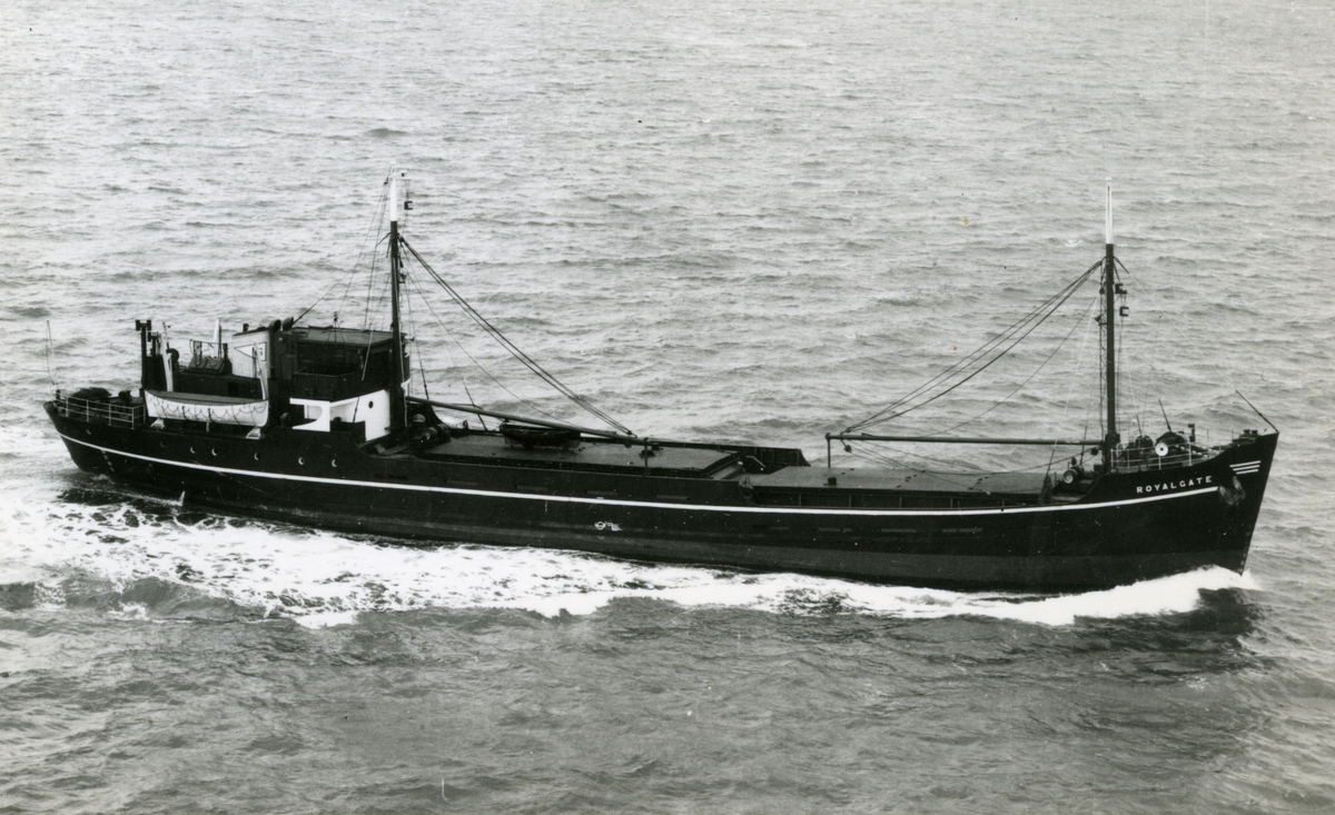 Ägare:/1953-73/: Hull Gates Shipping Co. Ltd. Hemort: Hull.