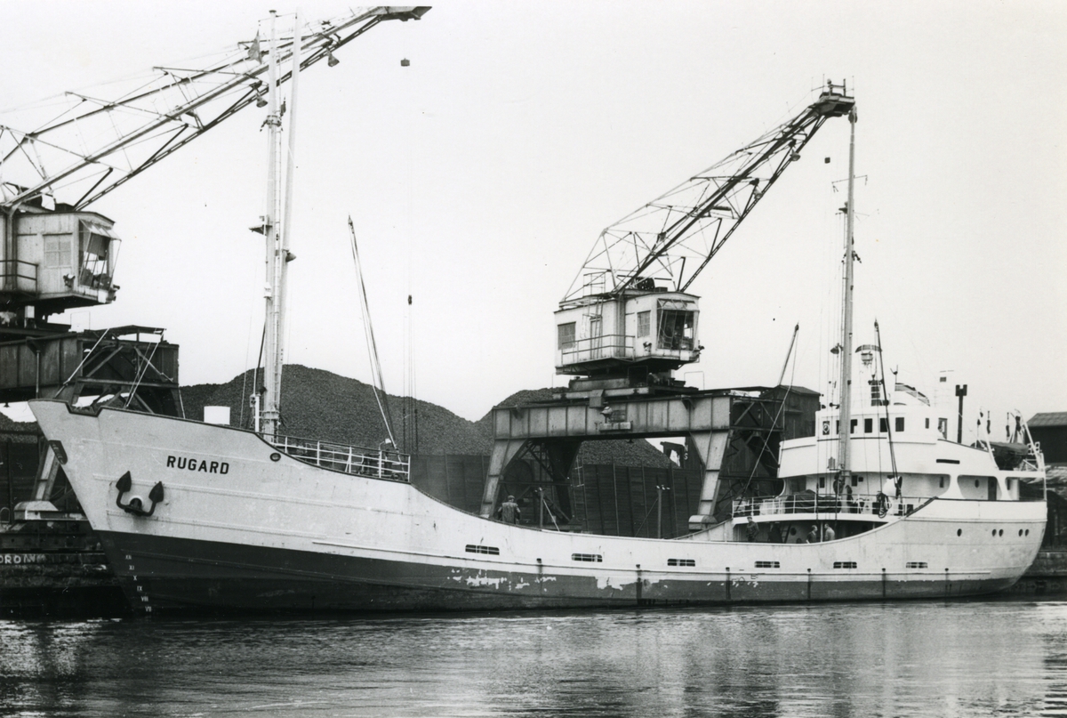 Ägare:/1959-66/: Ernst Striesow. Hemort: Rendsburg.