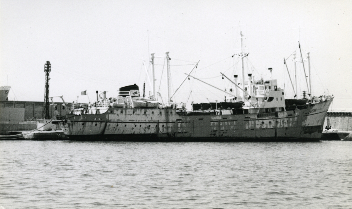 Ägare:/1966-77/: S.A. de Peche Maritime & de Ravitaillement. Hemort: Saint Denis.