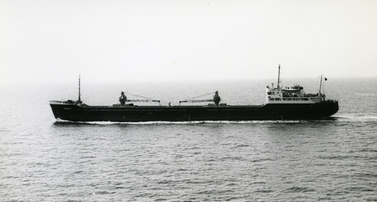 Ägare:/196 -91/: S.S.S.R. - Caspian Shipping Co. Hemort: Baku.