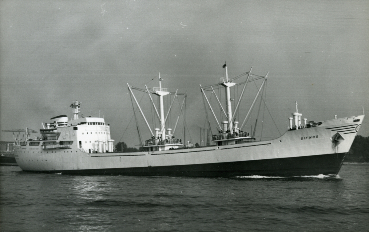 Ägare:/1962-79/: Reefer & General Shipping Co. Inc. Hemort: Peiraievs.