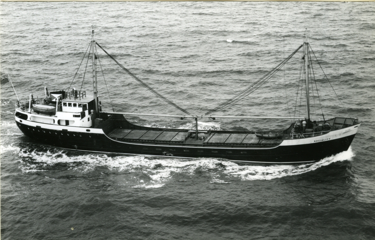 Ägare:/1953-73/: F.T. Everard & Sons, Ltd. Hemort: KingÂ´s Lynn.