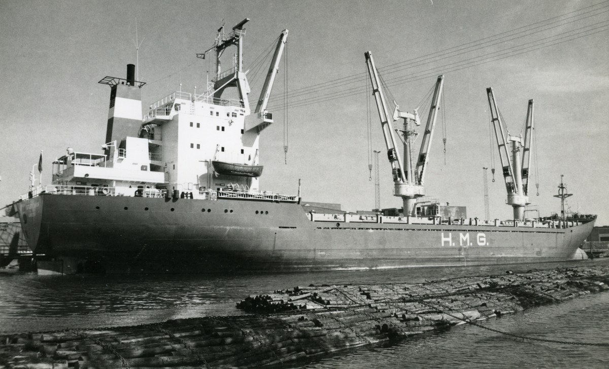 Ägare:/1978-87/: H.M. Gehrckens G.m.b.H. & Co. Hemort: Hamburg.