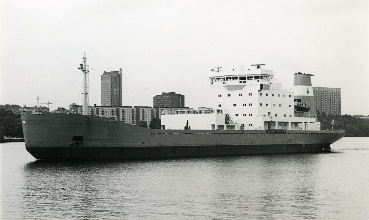 Ägare:/1978-86/: Cementa AB. Hemort: Stockholm.