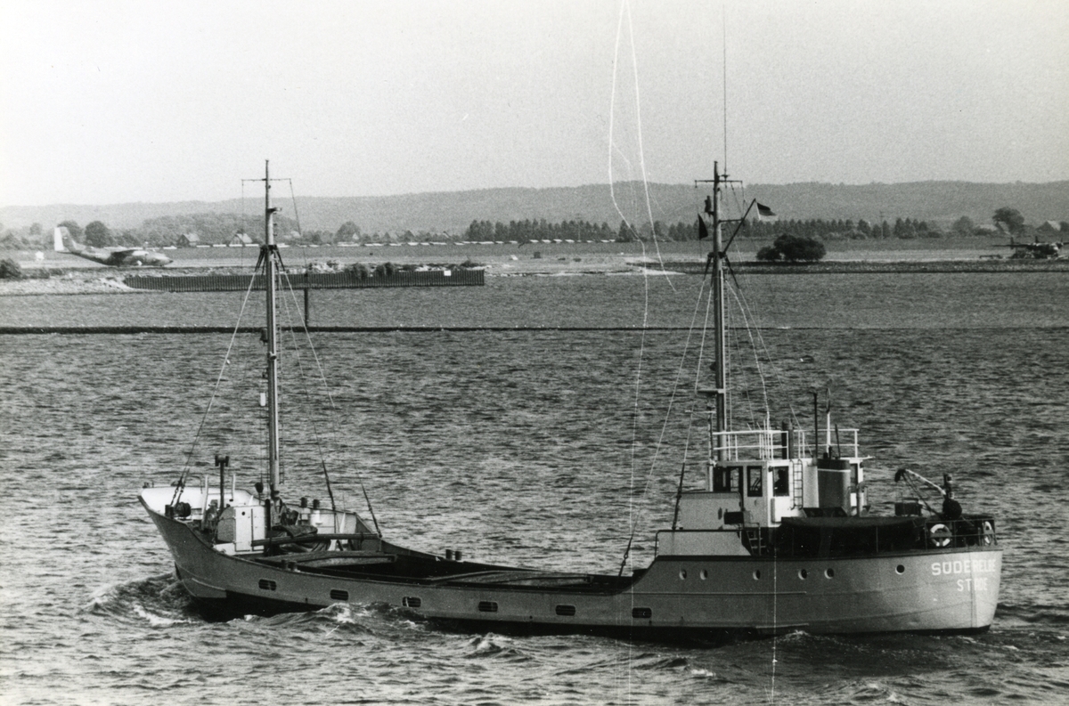 Ägare:/1964-88/: Harald Rieper & Werner Rieper. Hemort: Stade.