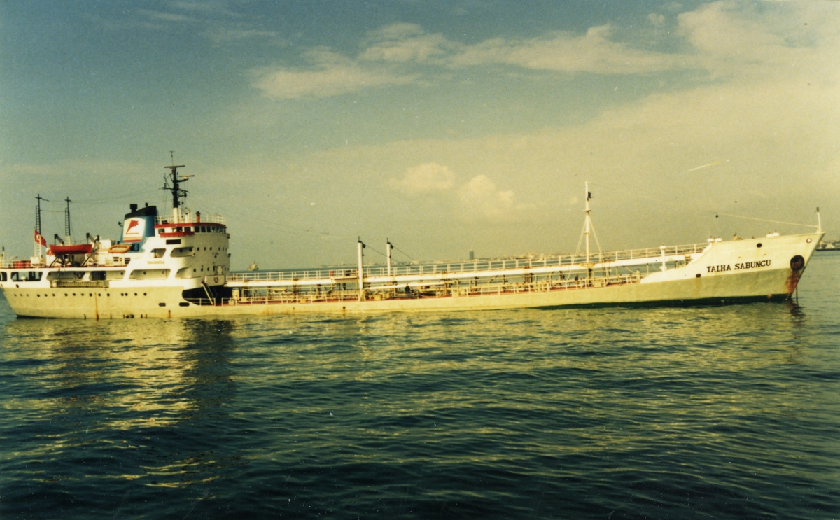 Ägare:/1974-  /: Petrolofisi Genel Müdürlügü. Firman ändrad 1985 till Petrol Ofisi Gemi Isletme Müdürlügü. Hemort: Istanbul.