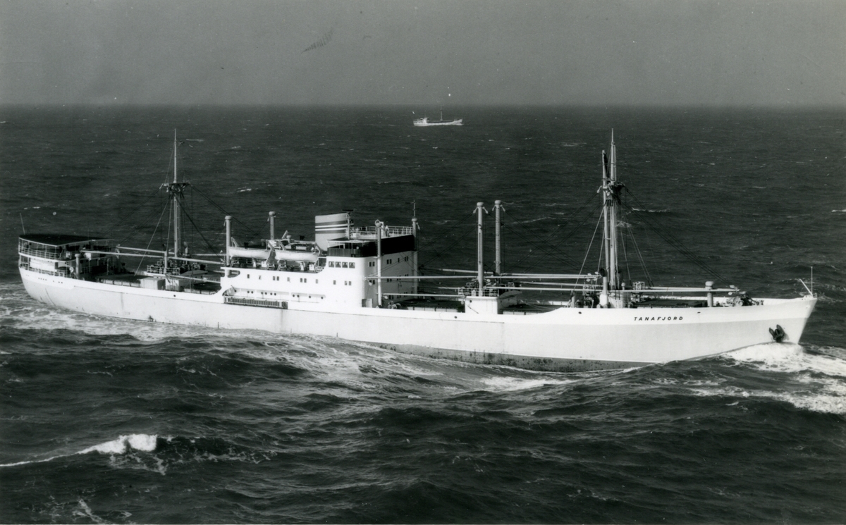 Ägare:/1956-74/: Den Norske Amerikalinje A/S. Hemort: Oslo.