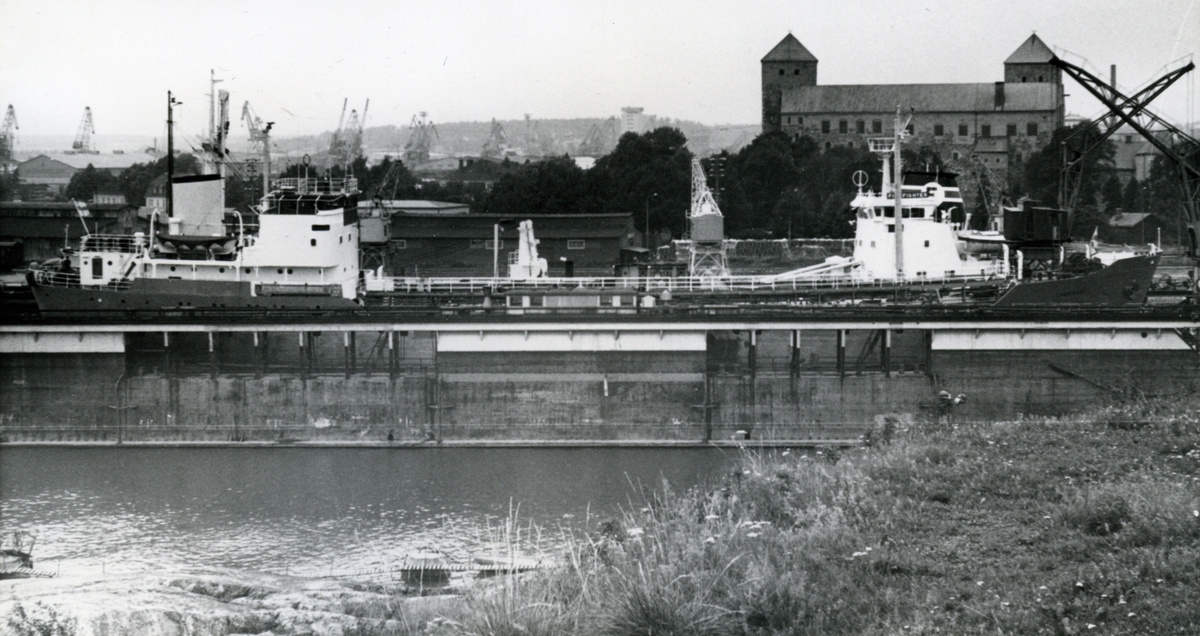 Ägare:/1969-76/: Rederi AB Tankmar. Hemort: Mariehamn.