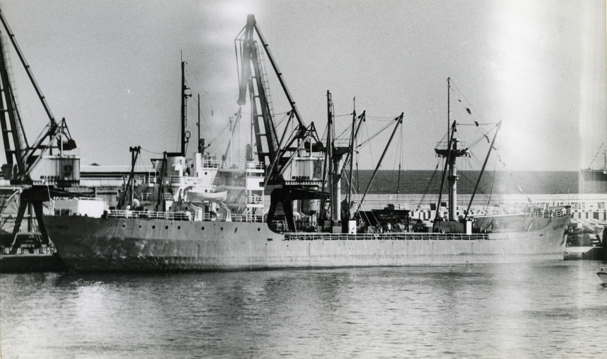 Ägare:/1967-68/: Timber Shipping Co. Hemort: Panama.