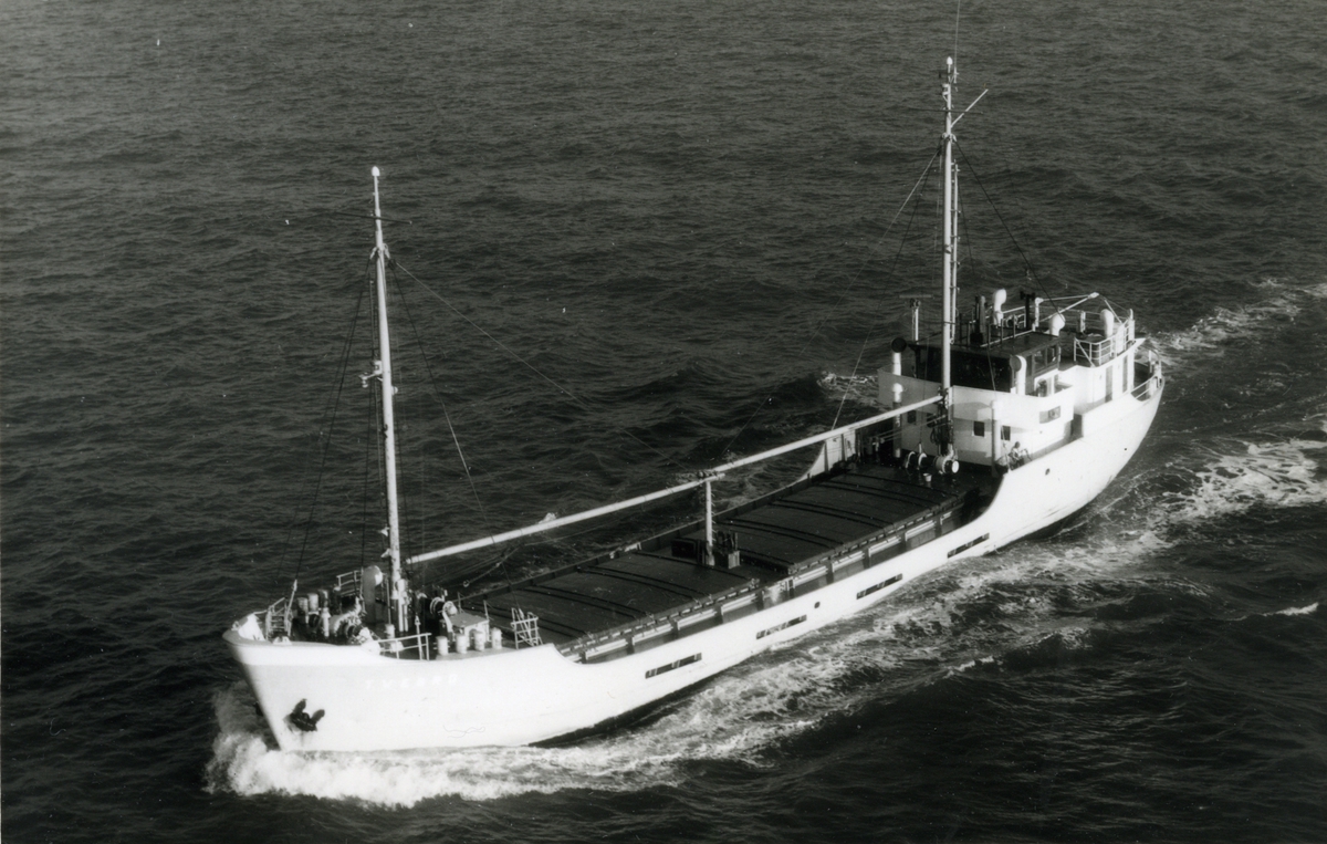 Ägare:/1964-79/: A. Huisman & H. Huisman. Hemort: Zwartsluis.