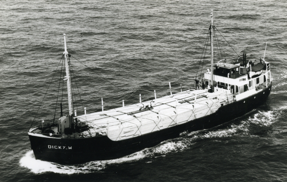 Ägare:/1955-58/: A. Westera. Hemort: Appingedam.
