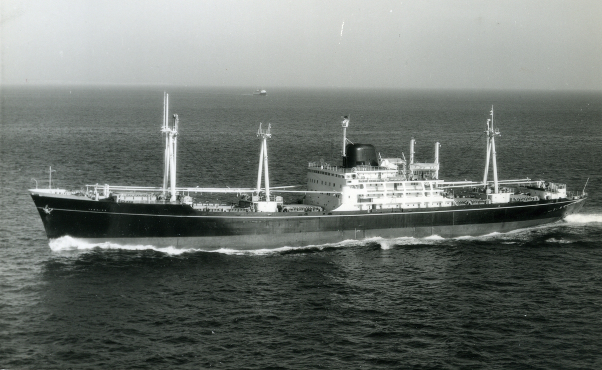 Ägare:/1961-76/: Compagnie des Messageries Maritimes S.A. Hemort: Dunkerque.