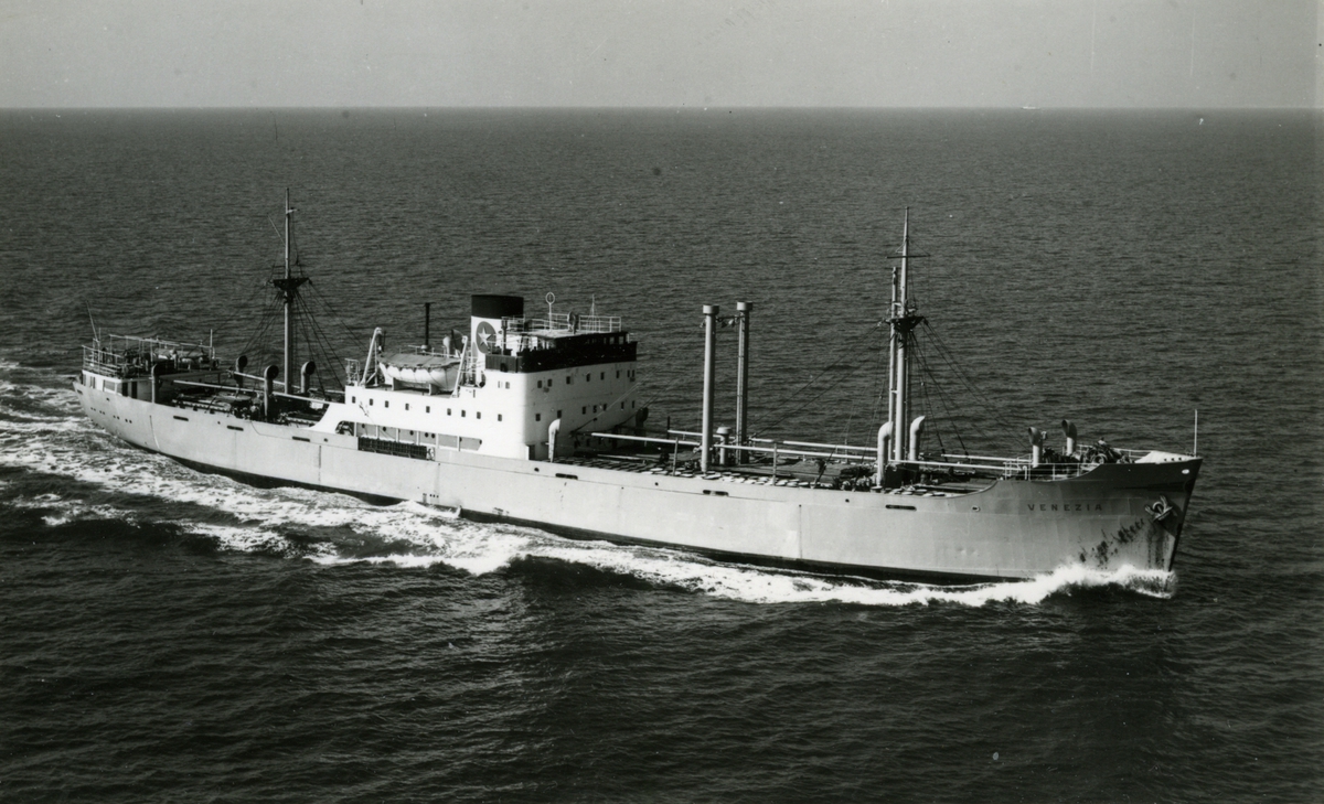 Ägare:/1950-67/: Rederi AB Svenska Lloyd. Hemort: Göteborg.