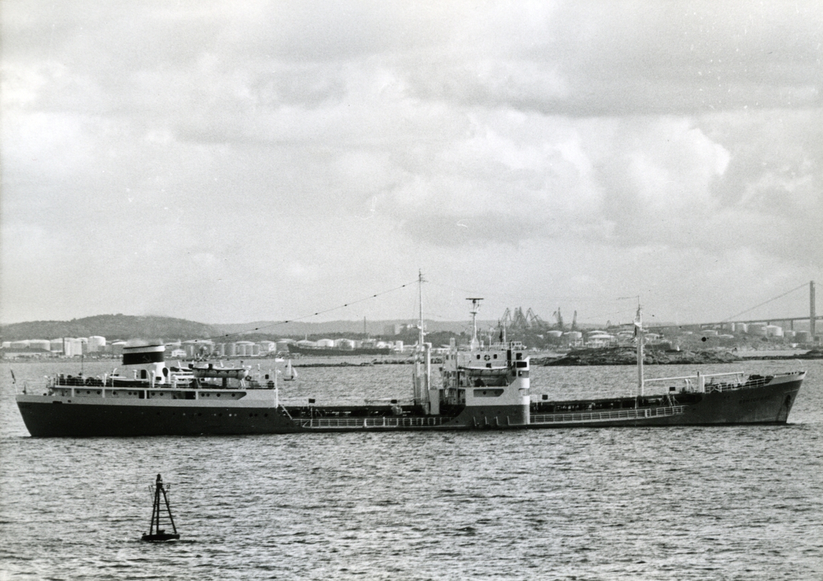 Ägare:/1959-82/: S.S.S.R. - Latvian Shipping Co. Hemort: Riga.