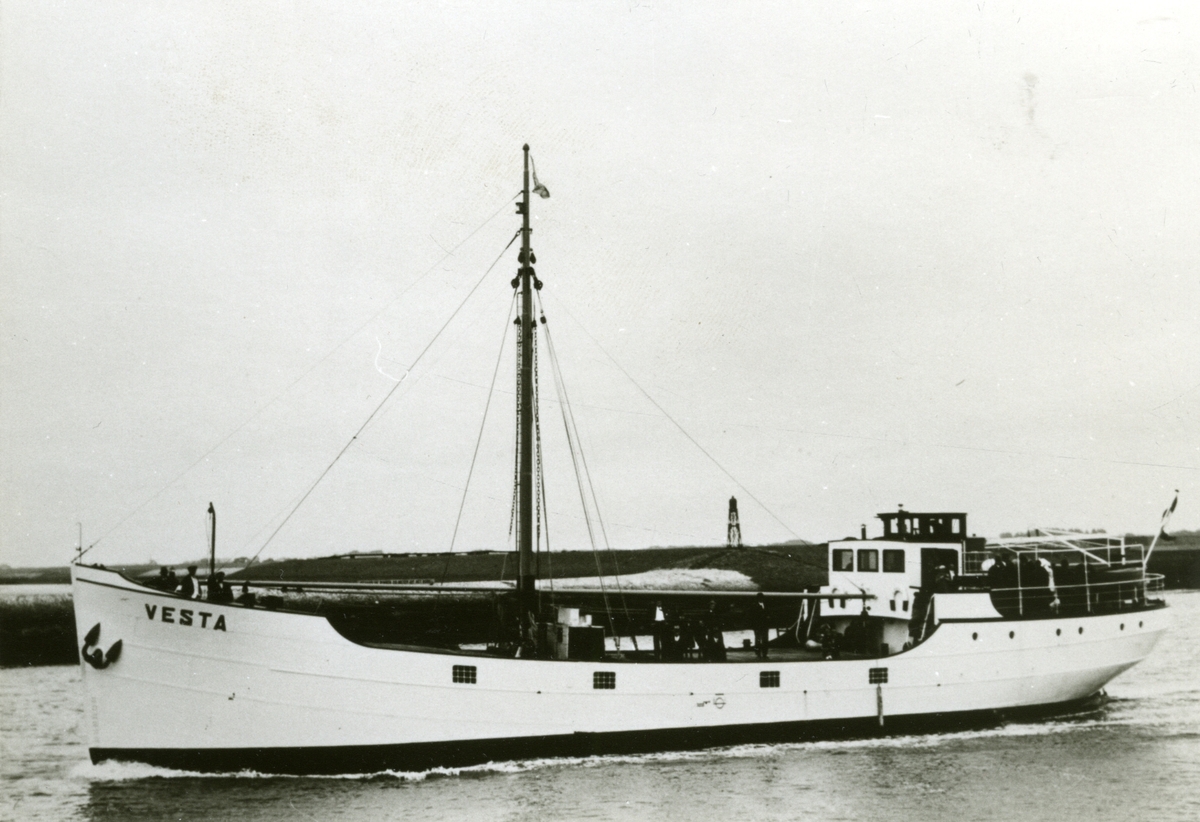 Ägare:/1934-51/: K. Beck. Hemort: Groningen.