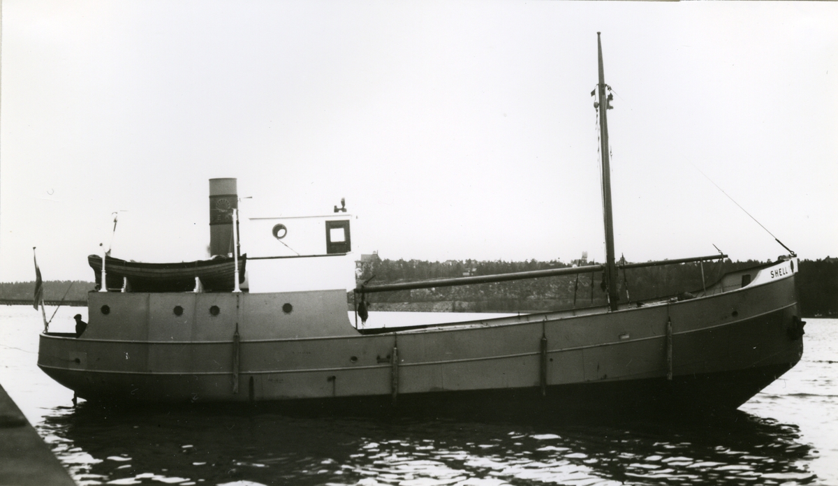 Ägare:/1929-44/: Rederi AB Semo, /1944-46/: Rederi AB Shell, (samma bolag). Hemort: Stockholm.
