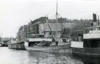 Ägare:/1943-47/: AB Gjestvang & Co. Hemort: Stockholm.