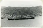 Fotodatum: 22/4 1935. Fartyget ligger utanför Funchal på Madeira.