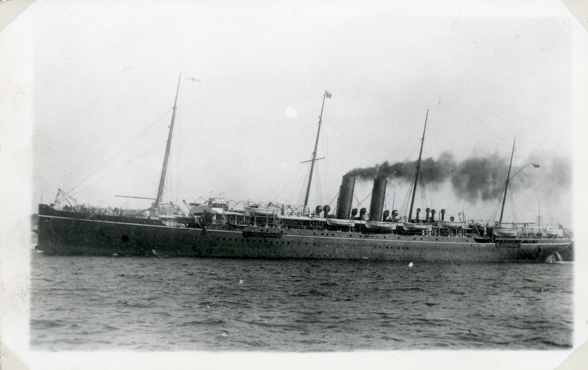 Refoto genom Nautical Photo Agency (UK)