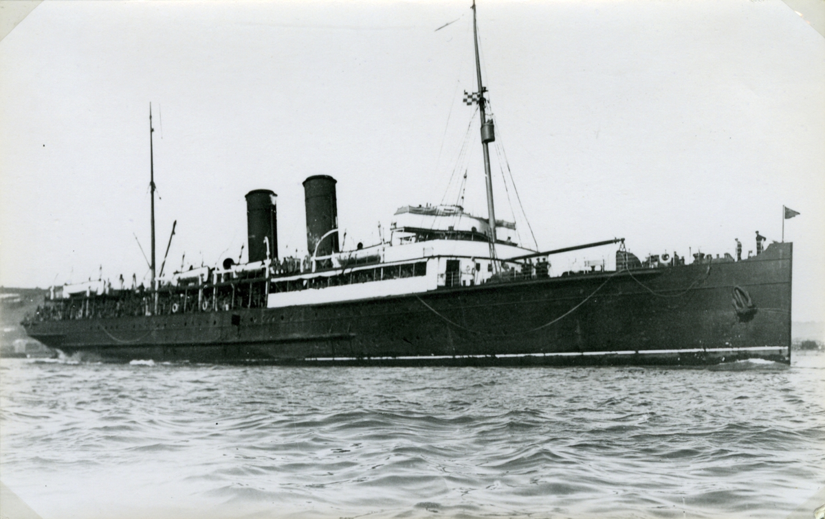 Refoto Nautical Photo Agency, London, UK