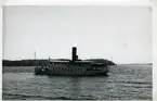 Foto i september 1952. Fartyget vid Stenslättens bry7gga