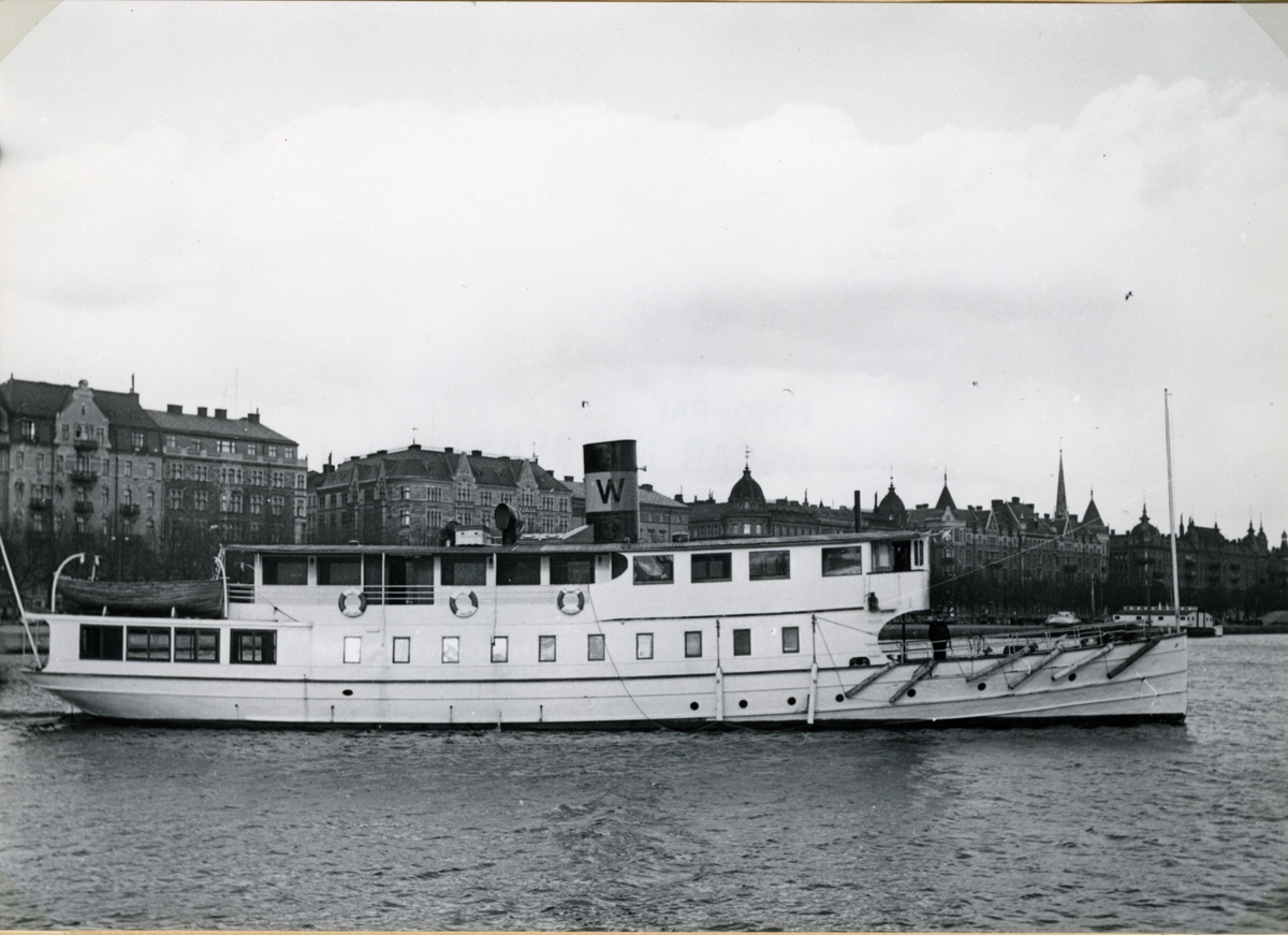 Fotodatum 10/4 1953