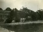 Karlskrona

Repslagarbana och varvsträdgård 1930.