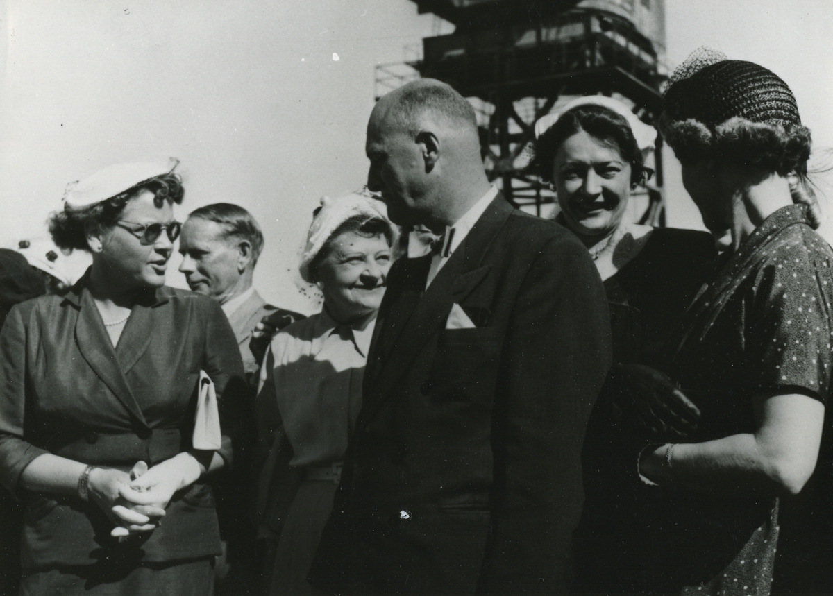 Oskarshamns varv. Gäster vid fartygsdopet 1952.