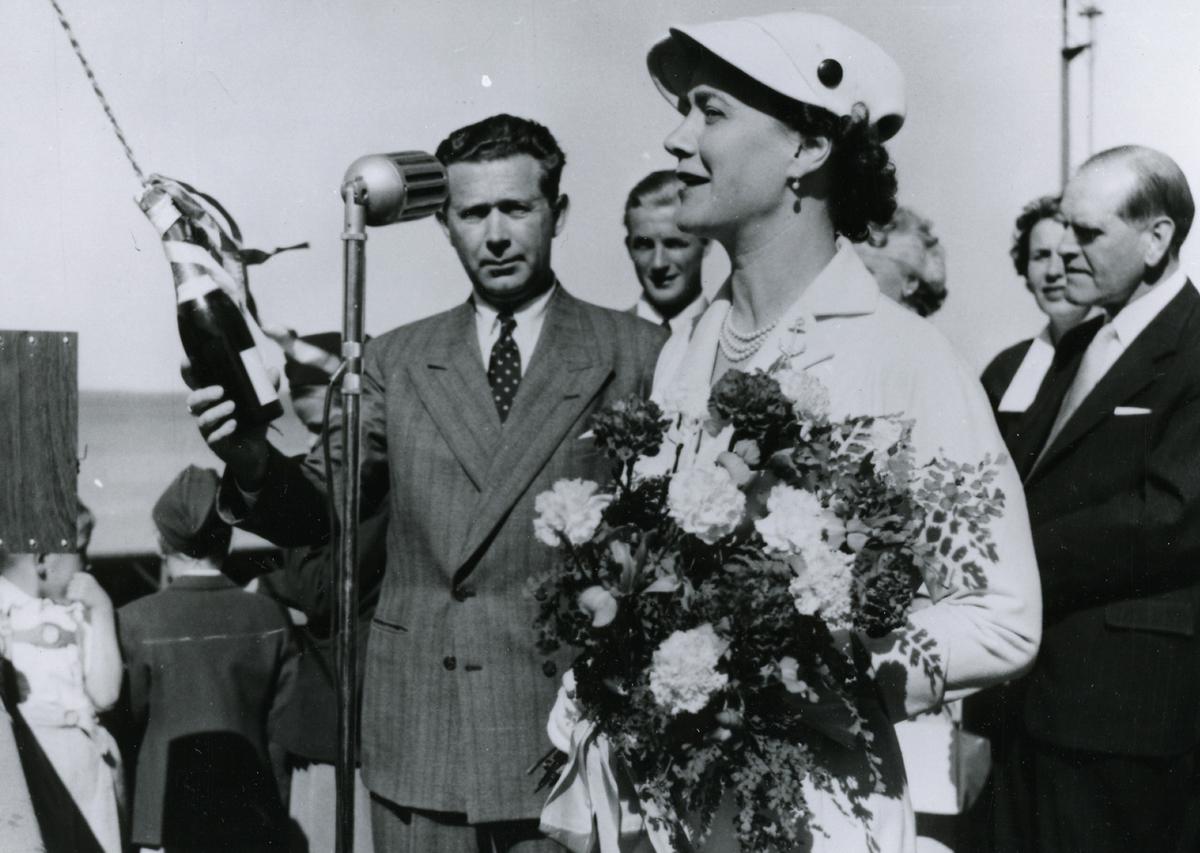 Oskarshamns varv.
Fartygsdopet 1.7.1952. bergsrådinnan Disa von Rettig.