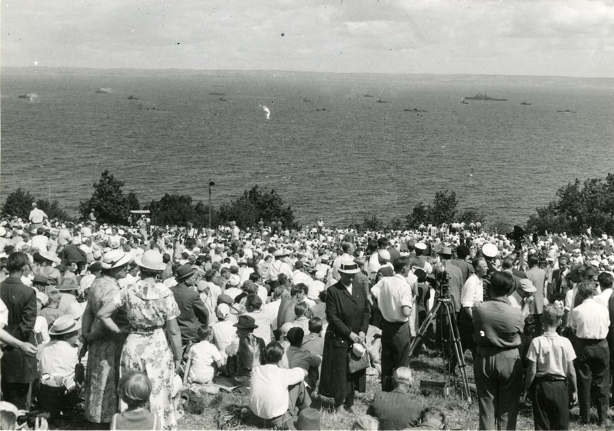 Delfilering av Kustflottans fartyg vid operation Kullen den 25.7.1955.