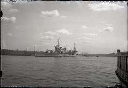 Den amerikanska tunga kryssaren NEW ORLEANS fotograferad i s