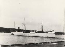 Tankångfartyget GANI USEJNOFF av Baku utanför Finnboda Varv 