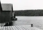 Ångermanland, Trysunda. Sjöbodar invid kajen.