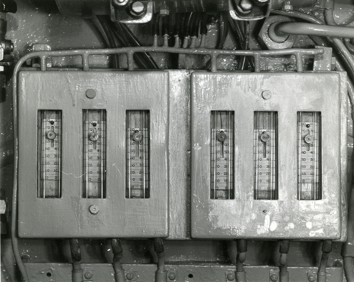 Foto visande mätinstrument för batteri, syramätning ubåten "Näcken".