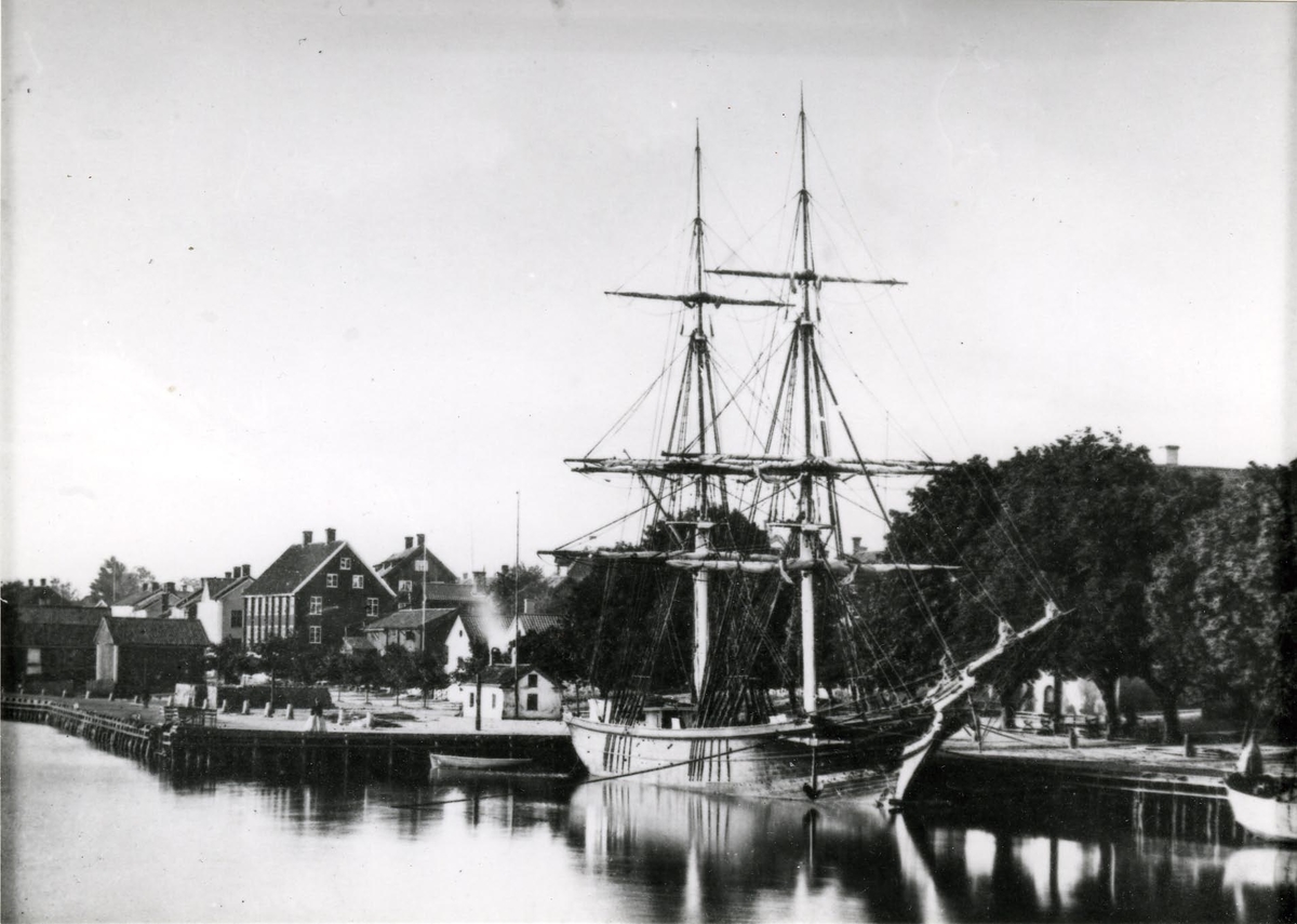 Skeppsbron, Västervik.