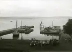 Visingsö hamn. Hebe III på ingående, år 1952.