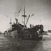 Lastångfartyget PATRIA av Göteborg. Utanför Masthuggskajen, Göteborg, juni 1948.