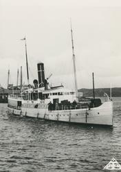 Passagerarfartyget Lysekil ac Marstrand på utgående från Mar