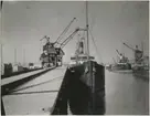 Lastångfartyget C. G. THULIN av Stockholm i Ridham Dock vid lågvatten, Thames år 1926.