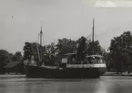 Lastångfartyget TROLHÄTTAN av Jönköping, juli 1945.