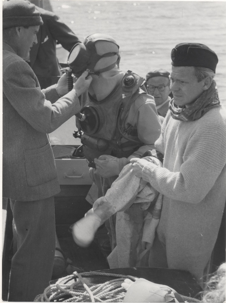 Gösta Fahlman, Gunnar Lundborg och Olle Hellmouth 1956 i bakgrunden E.P. Hamilton