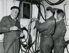 Karlskrona örlogsvarv. Montage av elektrisk anläggning 16.8 1956