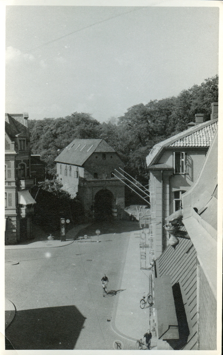 FGH000239
