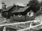 Gamla tullstugor i Sandhamn, 1955.