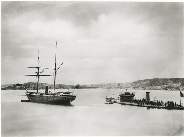 [från Fotobeskrivning:] "Monitoren JOHN ERICSSON och ångkorv